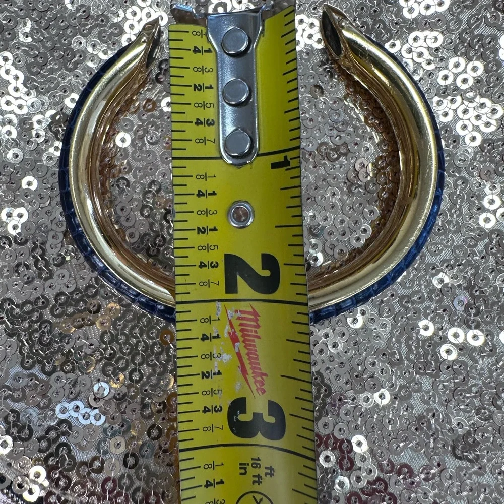 Hermes women’s Gold and Blue leather Bracelet- GORGEOUS! EXCELLENT CONDITION! - Picture 15 of 16